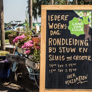 Meerstoel: Greeter tour at Sambeek weir and lock complex