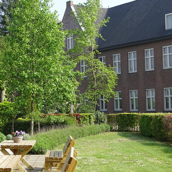 IVN: nature walk monastery garden